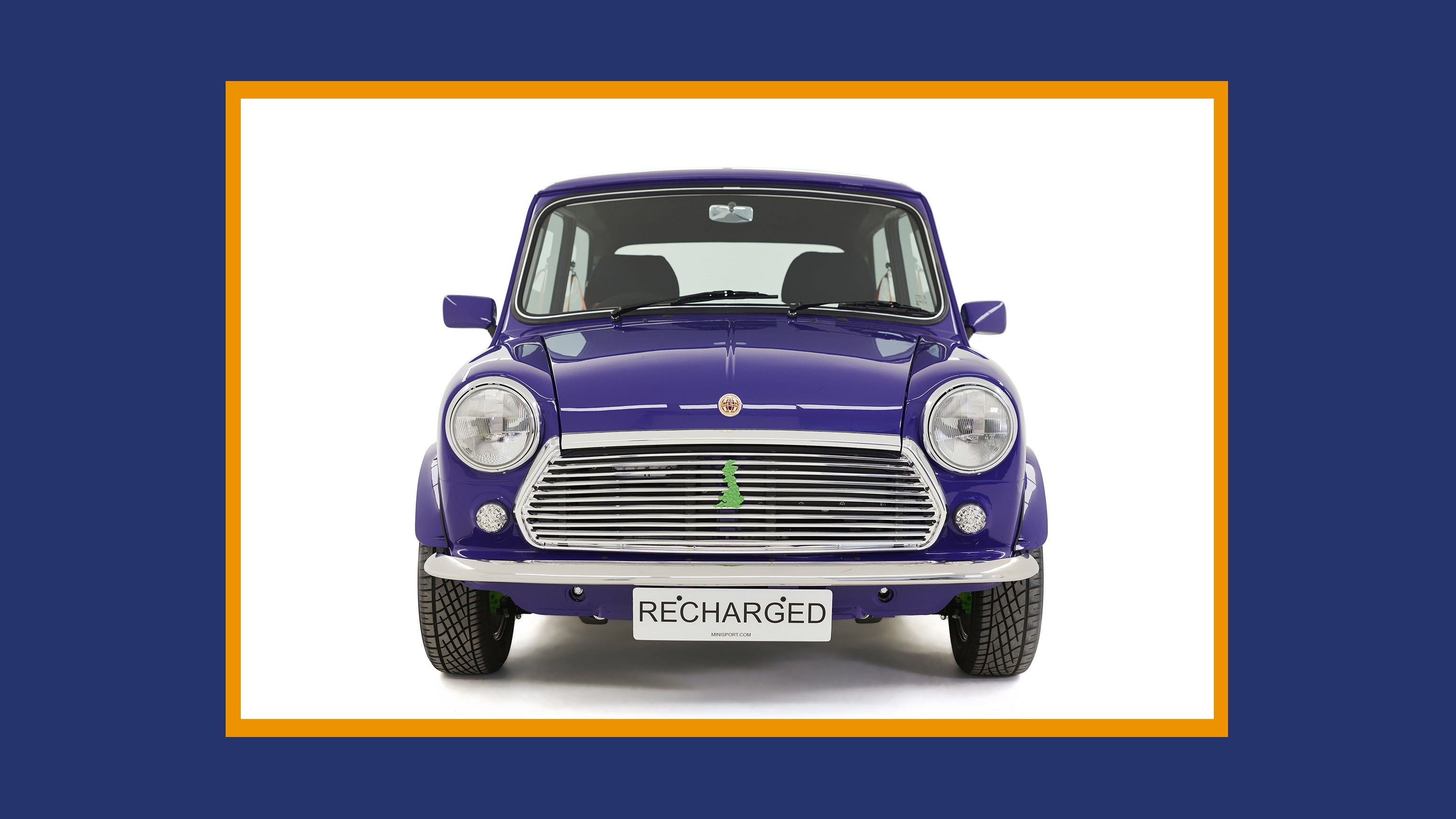 Front view of Paul Smith´s MINI Recharged model.